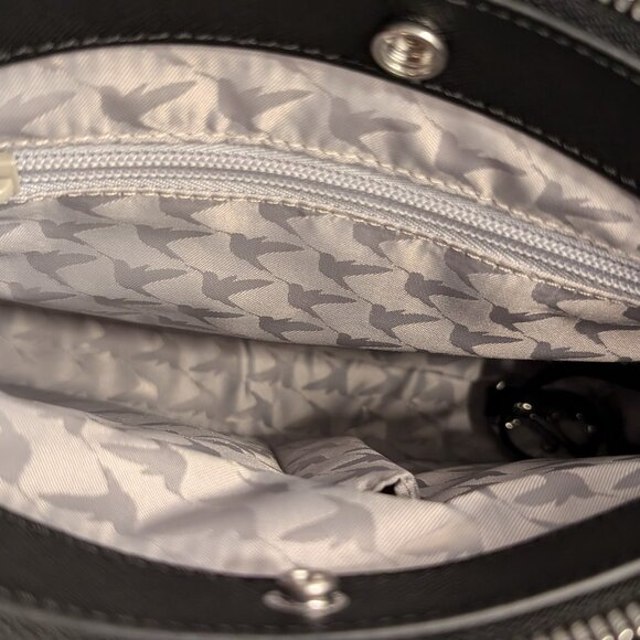Lo & Sons Crossbody Bag - The Pearl - Picture 2 of 12